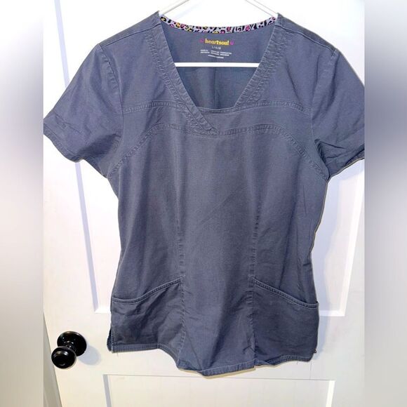 HEARTSOUL BRAND WOMENS SCRUB NURSE TOP - Picture 1 of 6